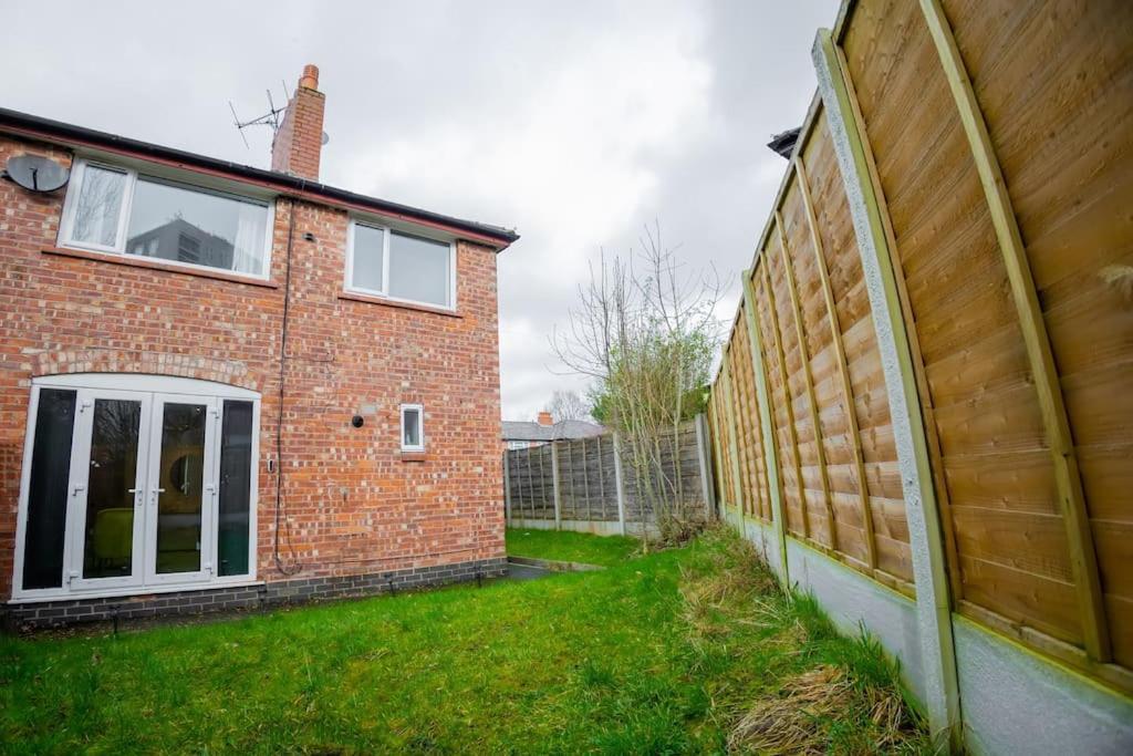 Isinmi Home - Close To Mcr City Manchester Luaran gambar